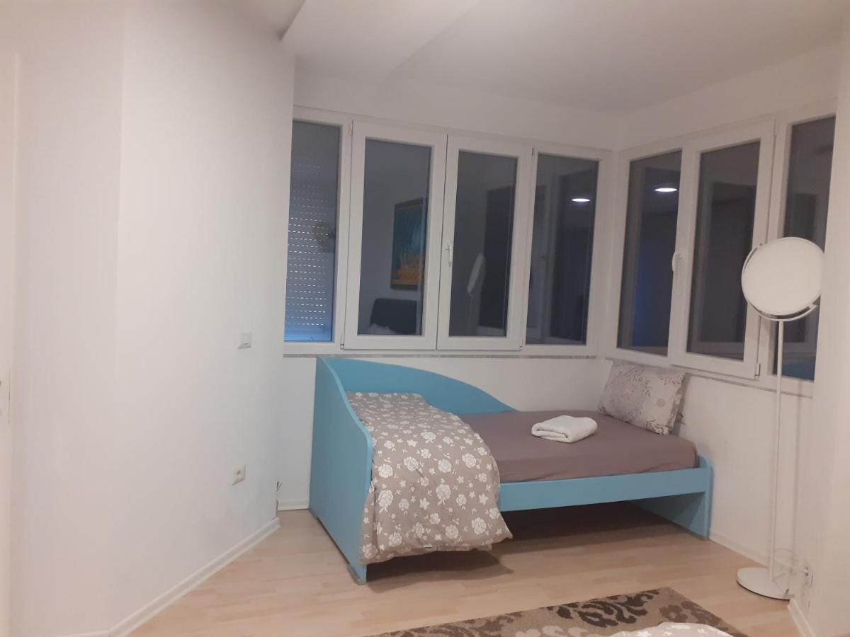 Lake View Apartment 地拉那 外观 照片